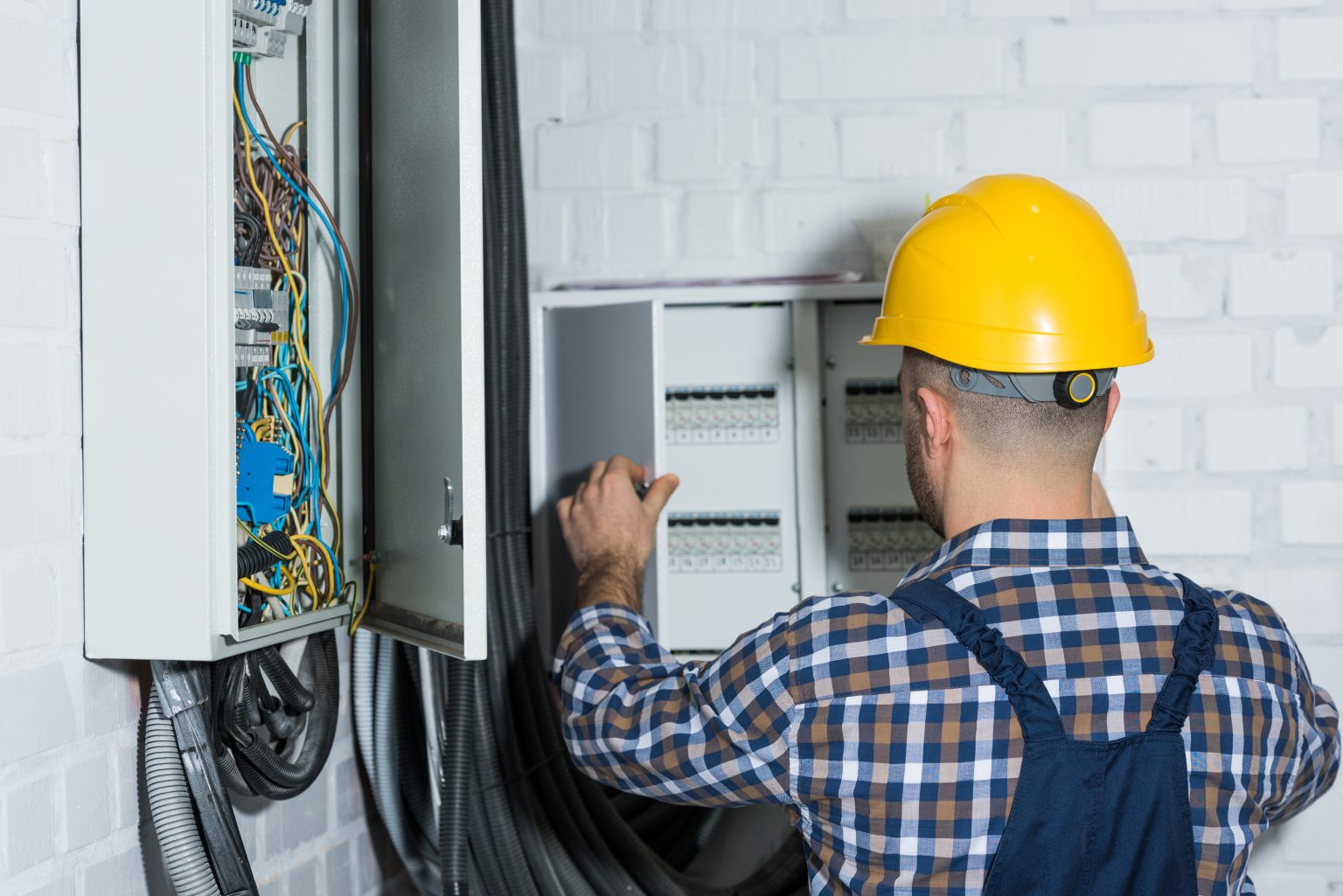 Commercial Electrical Services in Three Hills